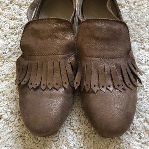 Metallic suede kiltie fringe oxfords w/ buckle